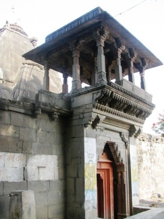 Main Entrance of the temple with Nagarkhana SculpturePedia Main Entrance of the temple with Nagarkhana