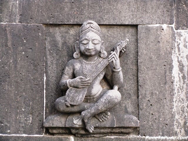 Veena Player on the Shikhara of Siddheshwara Temple